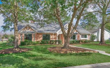 Main picture of 29112 Cedarwood Dr