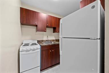 Main picture of 218 SW 20th St