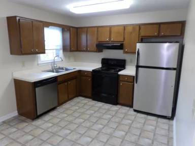 Main picture of 74 Cedarcrest Ct
