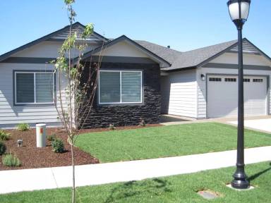 Main picture of 2669 Farmington Ave