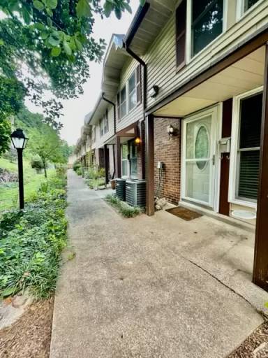 Main picture of Canterbury Hall Condominiums