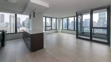 Main picture of 174 W Superior St