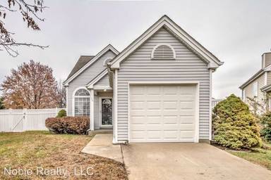 Main picture of 704 Liberty Village Dr