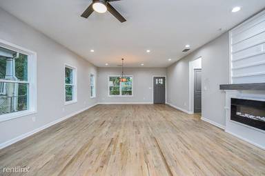 Main picture of 809 Dill Ave SW