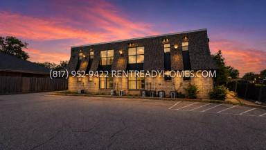 Main picture of 1510 W Jefferson Blvd