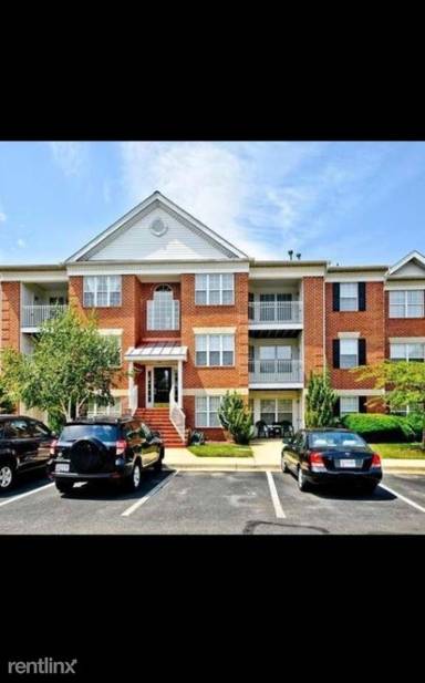 Main picture of 2406 Forest Edge Ct