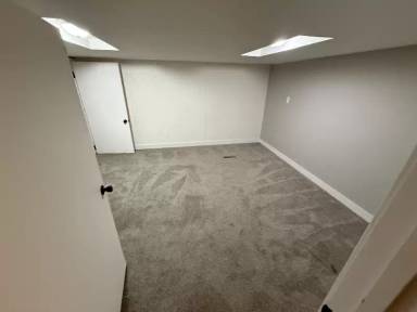 Main picture of 106 E Main St