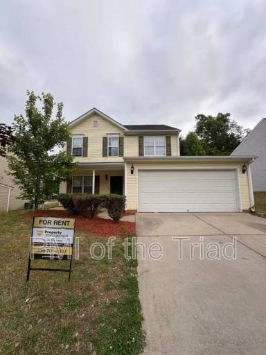 Main picture of 202 Kinnley Ct