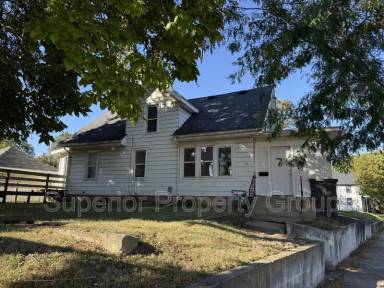 Main picture of 18 N Fair Oaks Ave