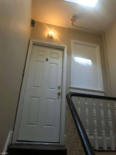 Main picture of 718 Dolphin St