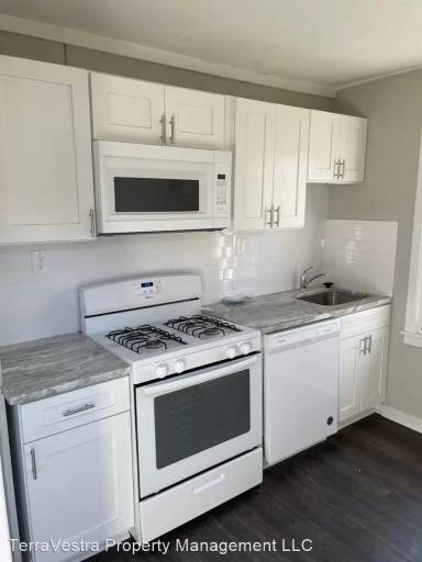 Main picture of 1021 E Parsonage Rd