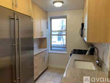 Main picture of 333 E 63rd St
