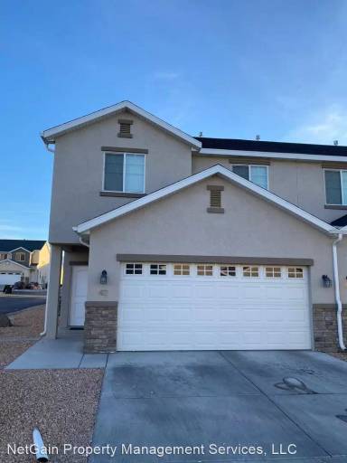 Main picture of Stone Gate Townhomes