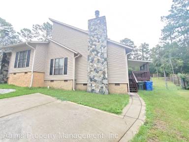 Main picture of 823 Rumford Pl