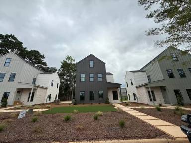 Main picture of 578 Pride Ave