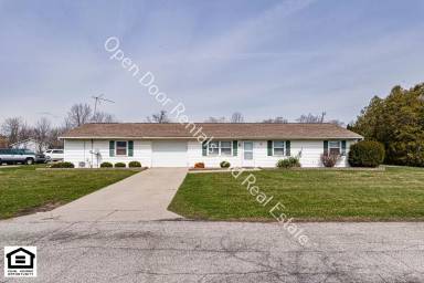 Main picture of 608 W Dennis St