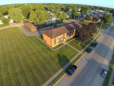 Main picture of 1004 7th Ave