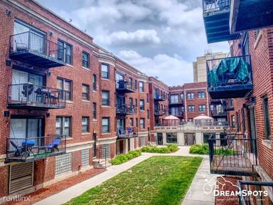 Main picture of 4627 S Drexel Blvd