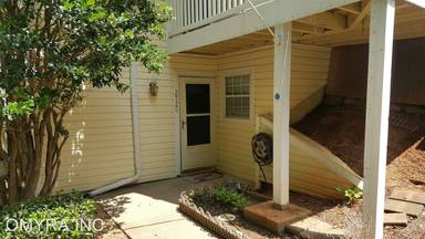 Main picture of 2720 Suwanee Way SE