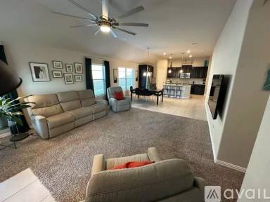 Main picture of 909 Hartman Dr