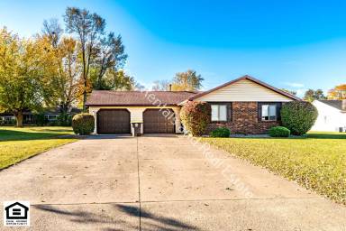 Main picture of 5221 Vermont Ln