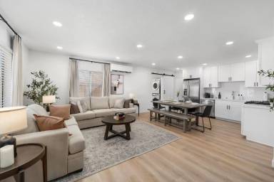 Main picture of 4458 40th St