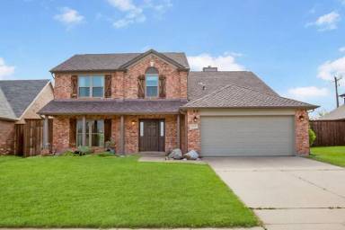 Main picture of 8204 Tavaros Dr