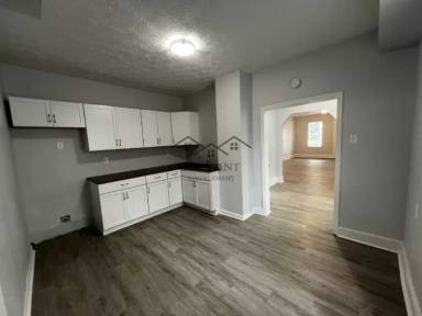 Main picture of 1112 N Pershing Ave