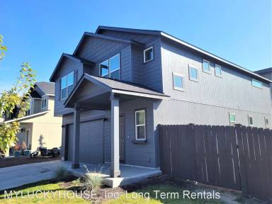 Main picture of 2305 NE Donegon Rd