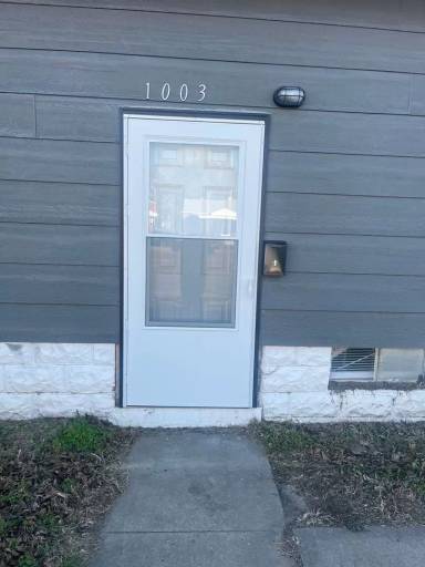 Main picture of 1003 S Marys Dr