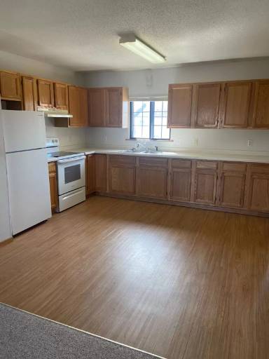Main picture of 23298 Elm St