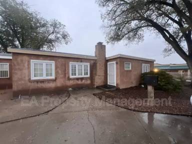 Main picture of 202 San Pablo St SE