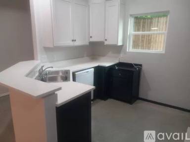 Main picture of 221 San Angelo Ave
