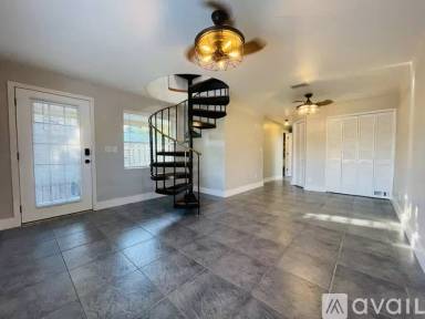 Main picture of 140 26th St