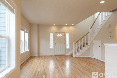 Main picture of 3809 SE 9th Ave