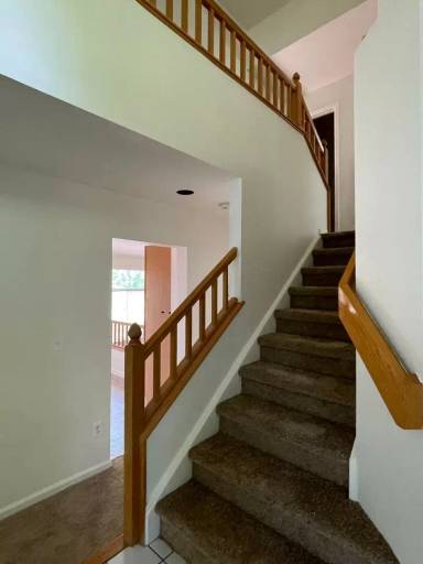 Main picture of 8669 Aberdeen Cir