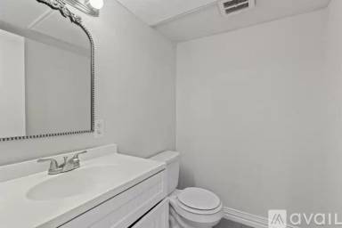 Main picture of 6024 Westridge Ln