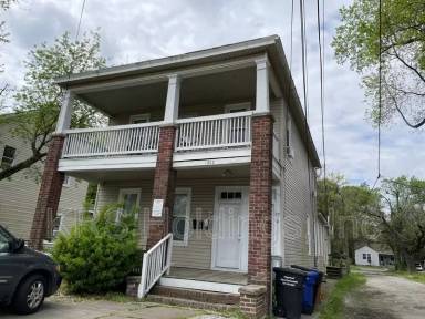 Main picture of 1600 Elm Ave