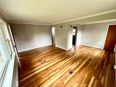 Main picture of 9947 Delhi Dr