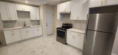 Main picture of 5664 Blakemore St