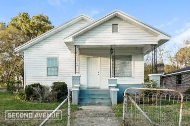 Main picture of 5924 Woodward Ave