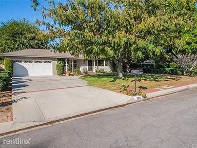 Main picture of 2231 Greenfield Ave