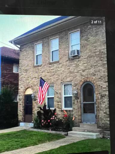 Main picture of 3839 Brighton Rd