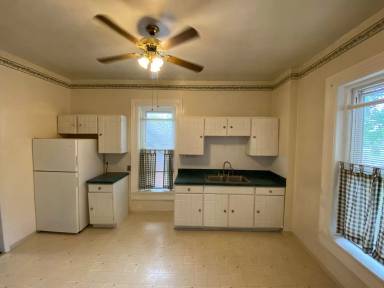 Main picture of 1910 South Custer Road - 2