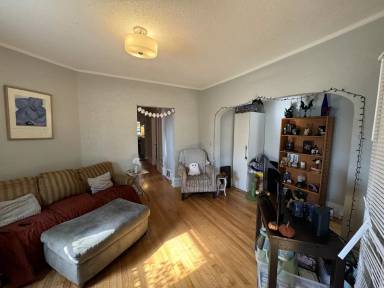 Main picture of 3954 Portland Ave