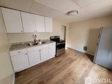 Main picture of 309 S Burhans Blvd