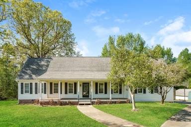 Main picture of 2044 Shy Baby Ln