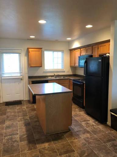 Main picture of 121 North Shasta Avenue - 3