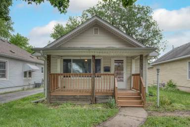 Main picture of 2109 Clay St