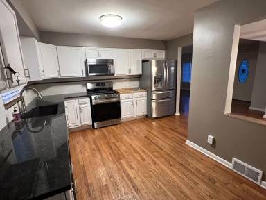 Main picture of 241 Atterbury Blvd